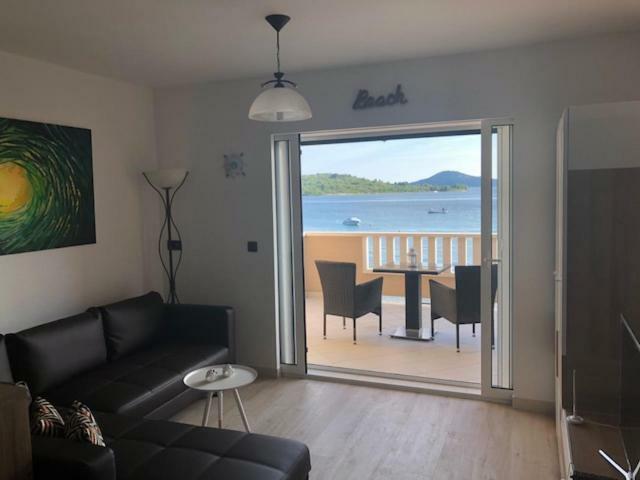 Apartmani Irina Vodice Exterior foto